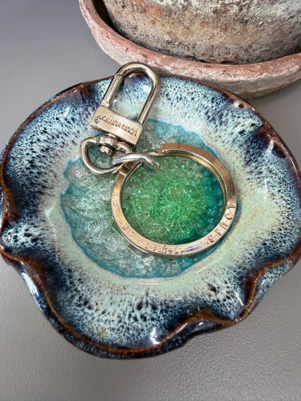 Louis Vuitton Monogram Key Ring with Gold Hardware. - Picture 7 of 7